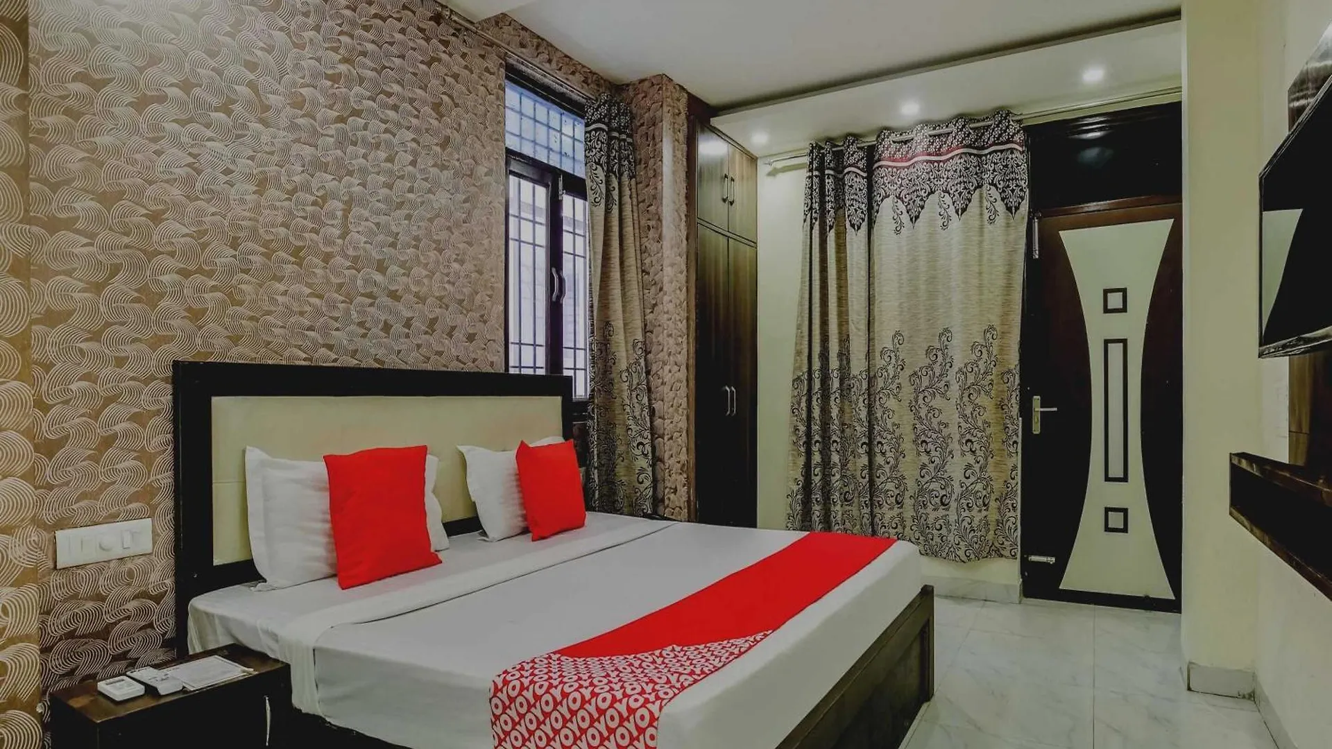 Hotel O Alpine  Chandigarh