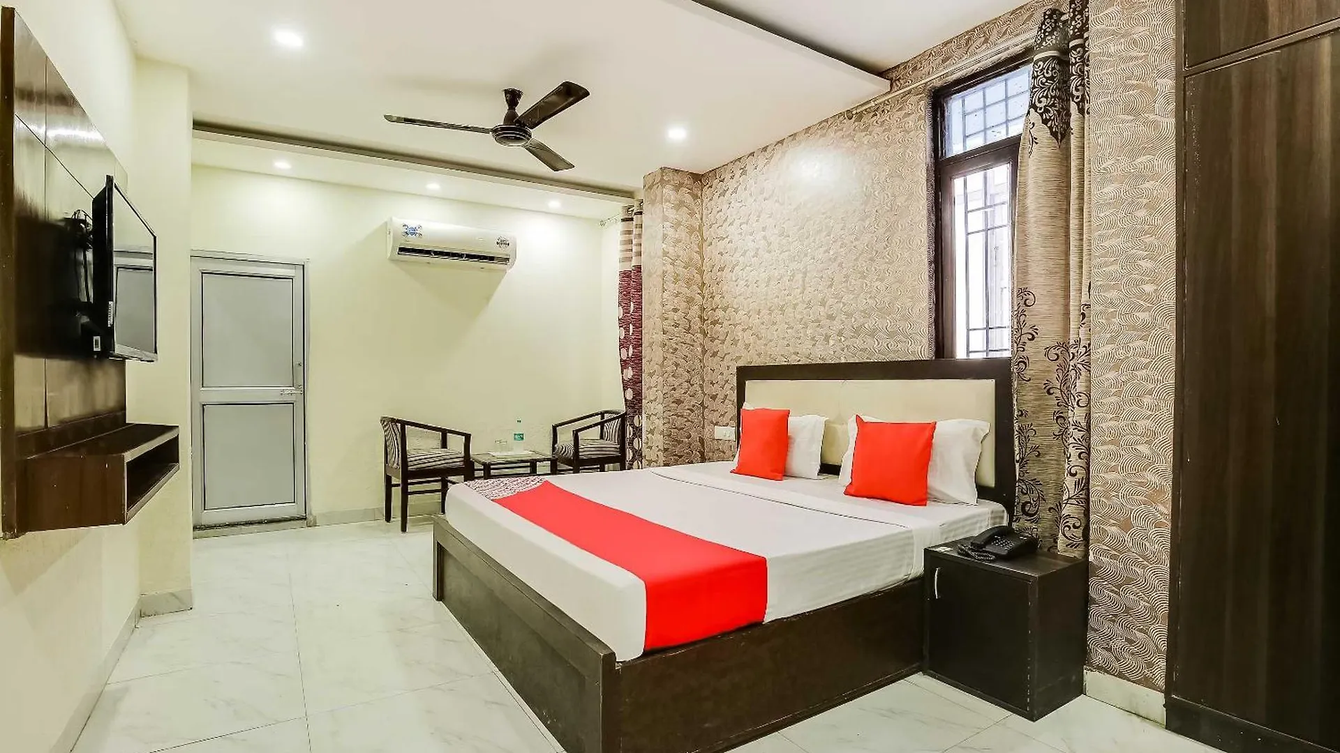 Hotel O Alpine 4*, Chandigarh