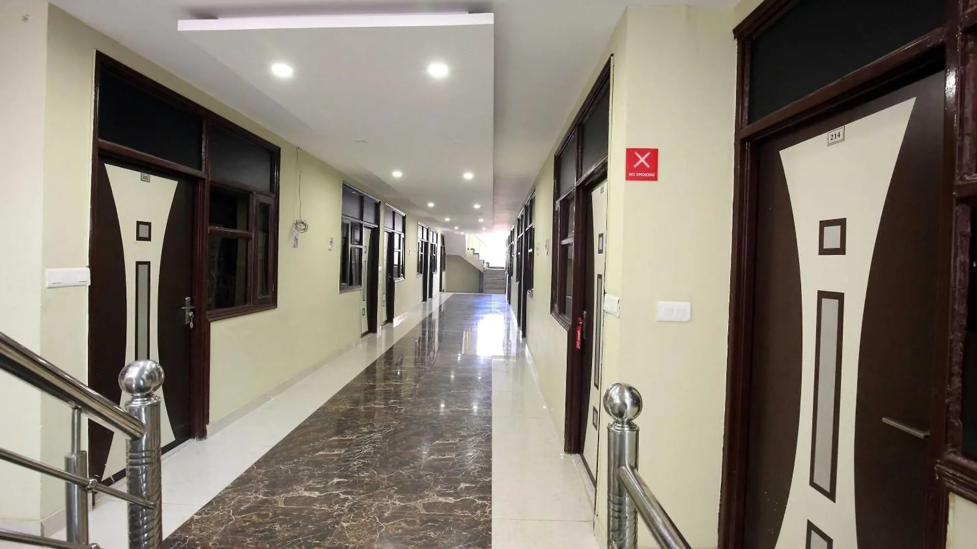 Hotel O Alpine Chandigarh