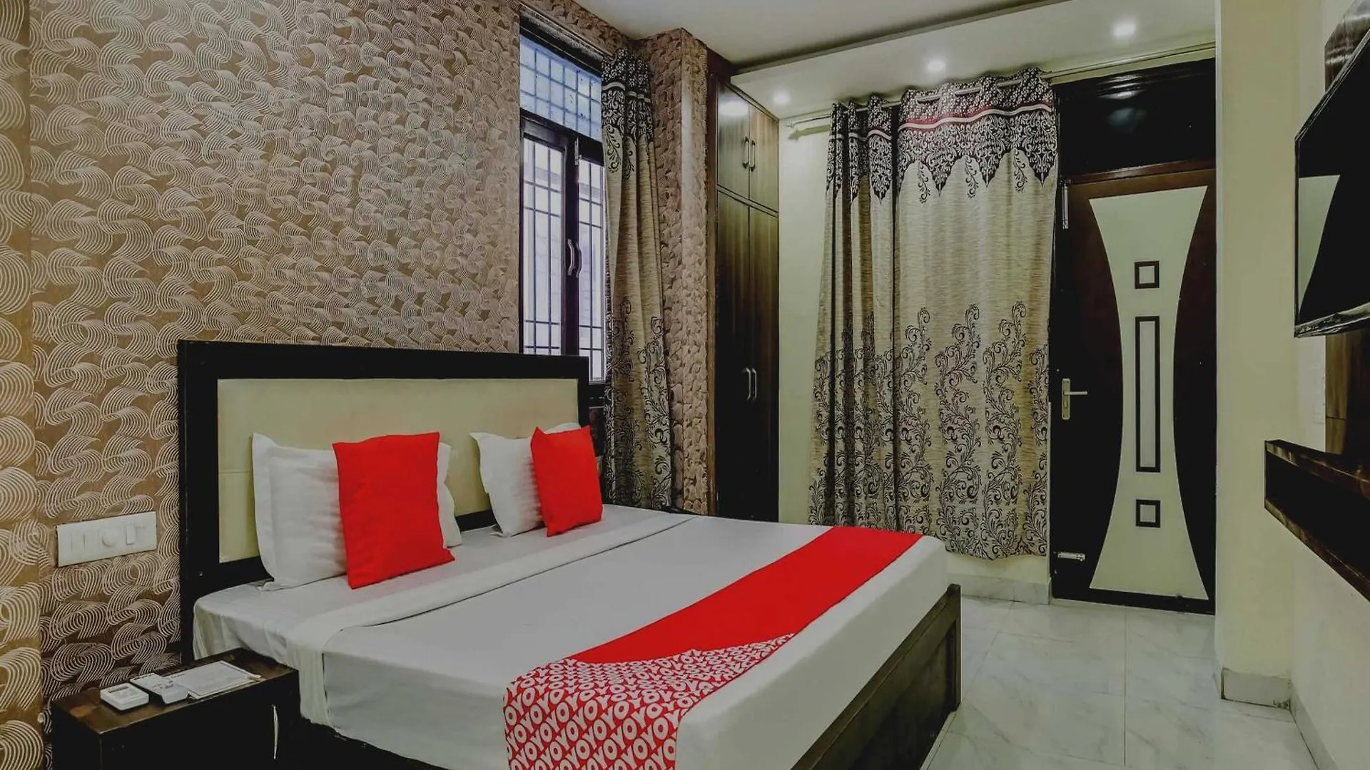 ****  Hotel O Alpine India